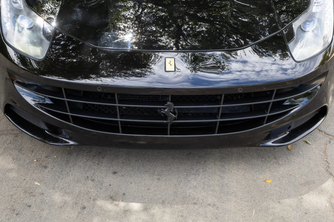 2012 Ferrari FF - Image 15 of 31