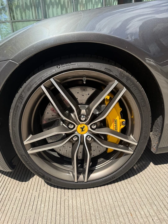 2012 Ferrari FF - Image 14 of 31