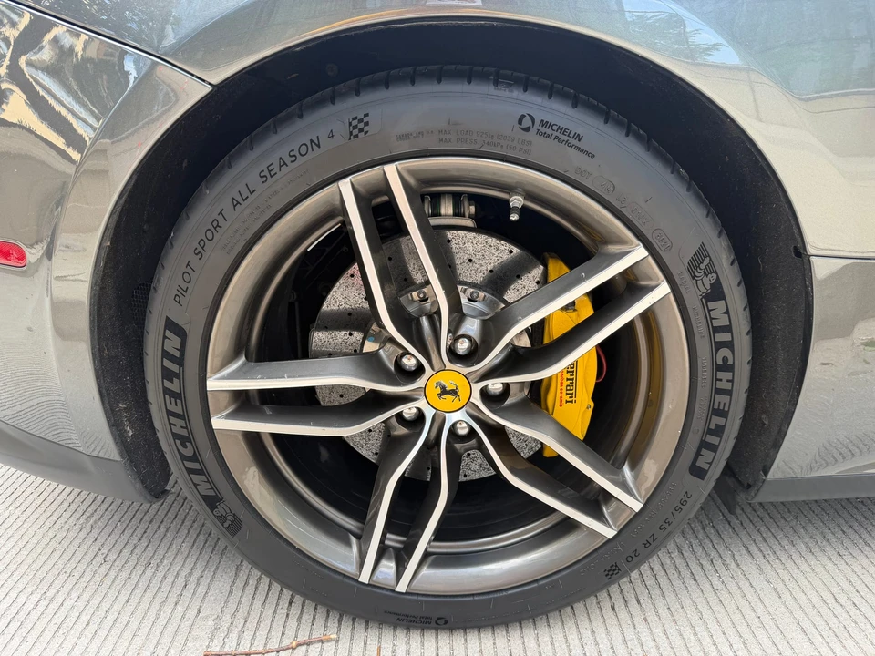 2012 Ferrari FF - Image 16 of 31