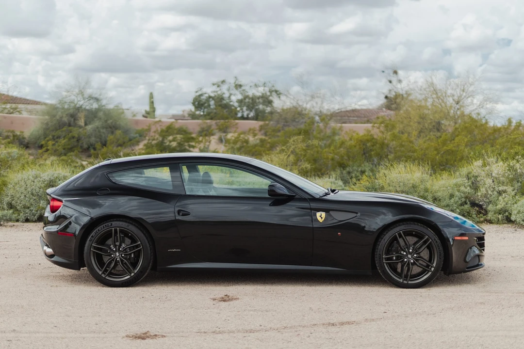 2012 Ferrari FF - Image 17 of 31
