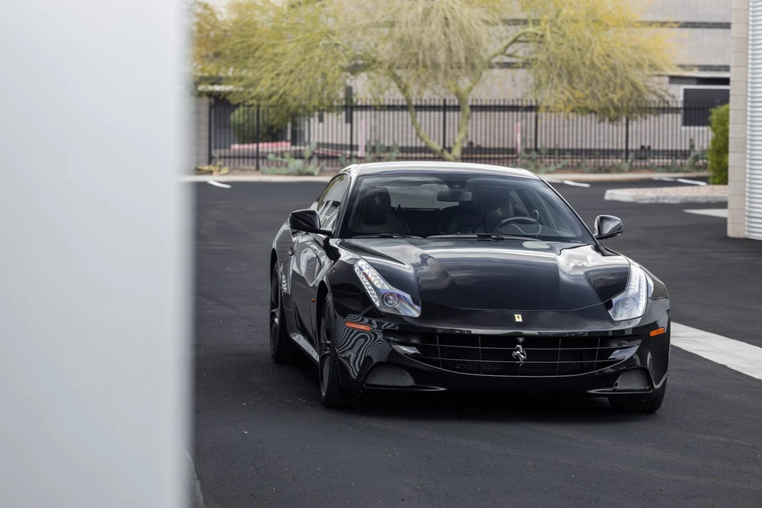 2012 Ferrari FF - Image 25 of 31
