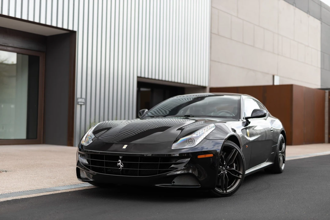 2012 Ferrari FF - Image 2 of 31