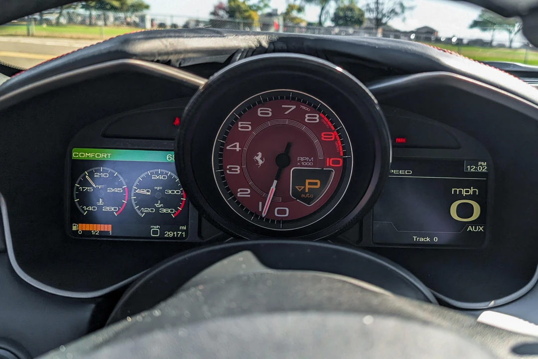 2012 Ferrari FF - Image 26 of 31