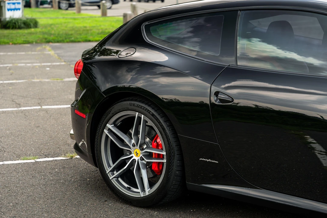 2012 Ferrari FF - Image 15 of 31