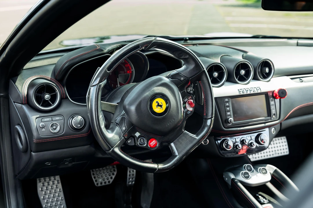 2012 Ferrari FF - Image 23 of 31