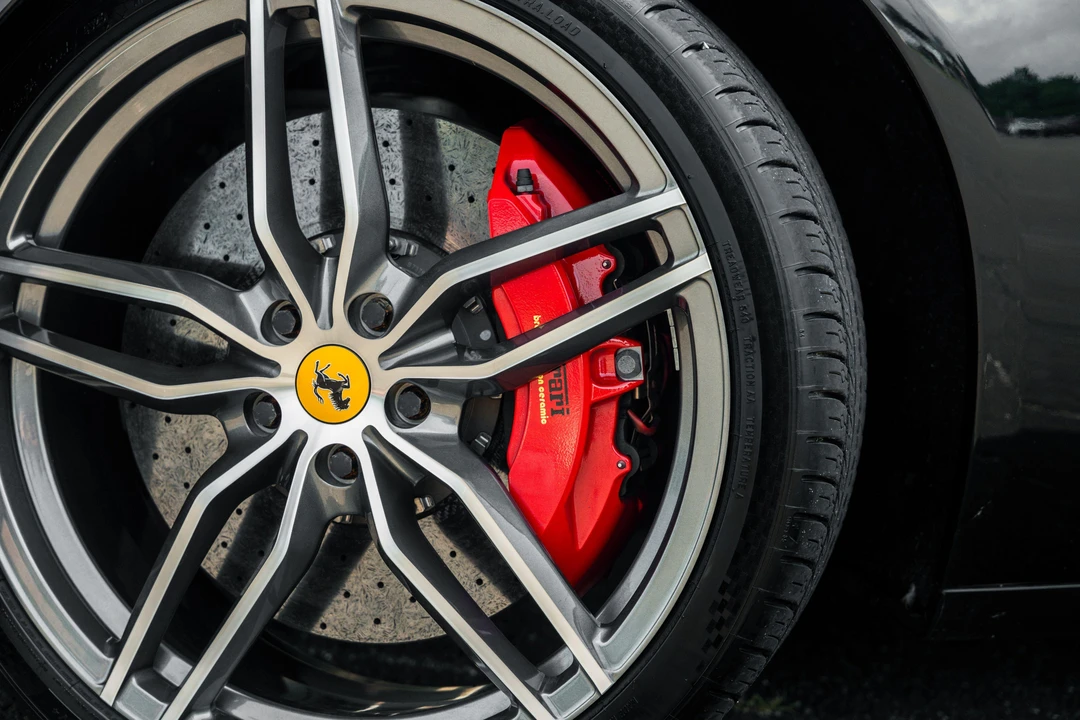 2012 Ferrari FF - Image 17 of 31
