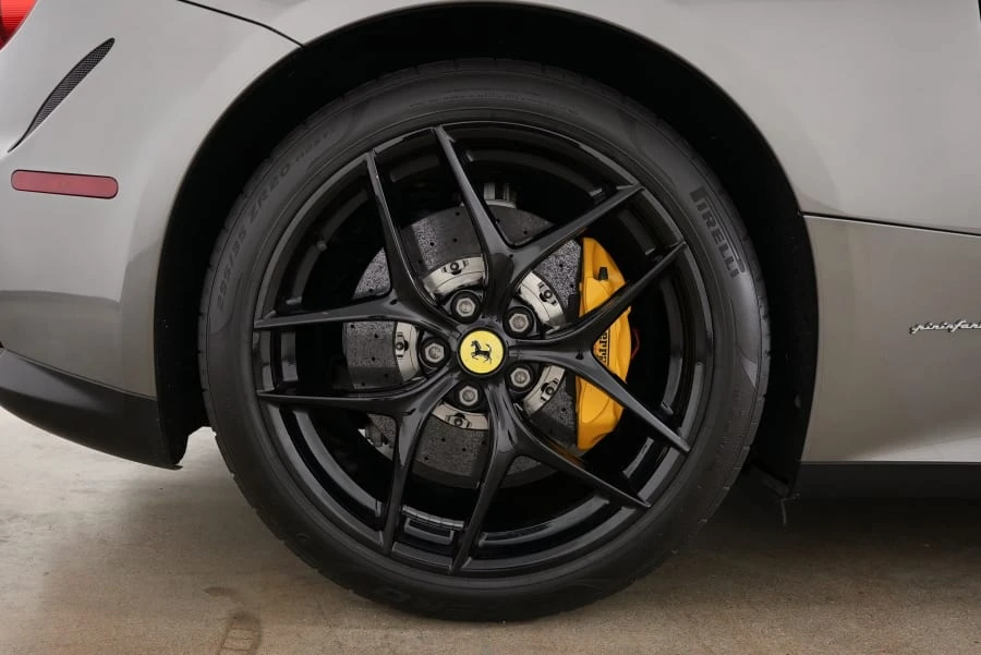 2012 Ferrari FF - Image 22 of 31