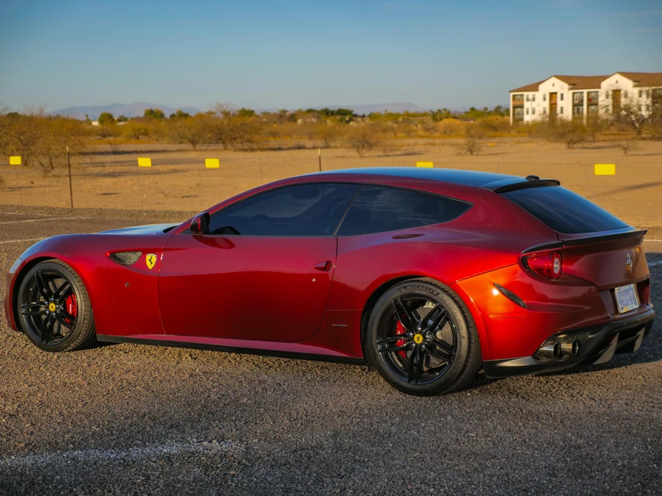 2012 Ferrari FF - Image 15 of 31