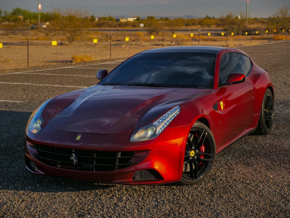 2012 Ferrari FF - Image 9 of 31