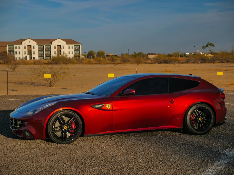 2012 Ferrari FF - Image 14 of 31