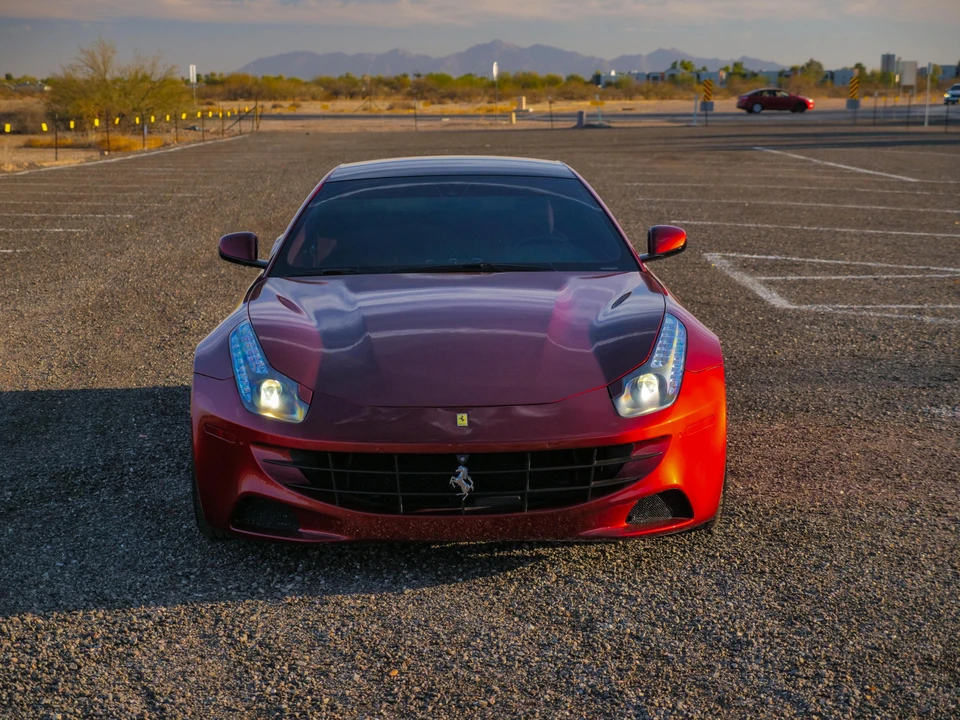 2012 Ferrari FF - Image 8 of 31