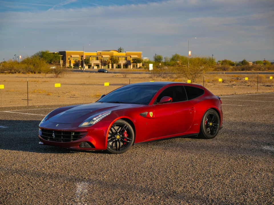 2012 Ferrari FF - Image 13 of 31