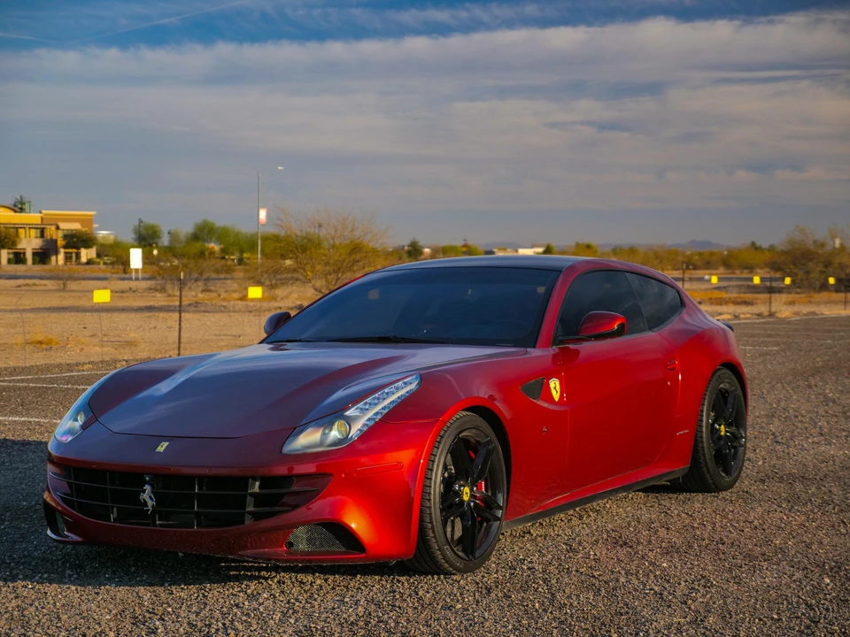 2012 Ferrari FF - Image 10 of 31