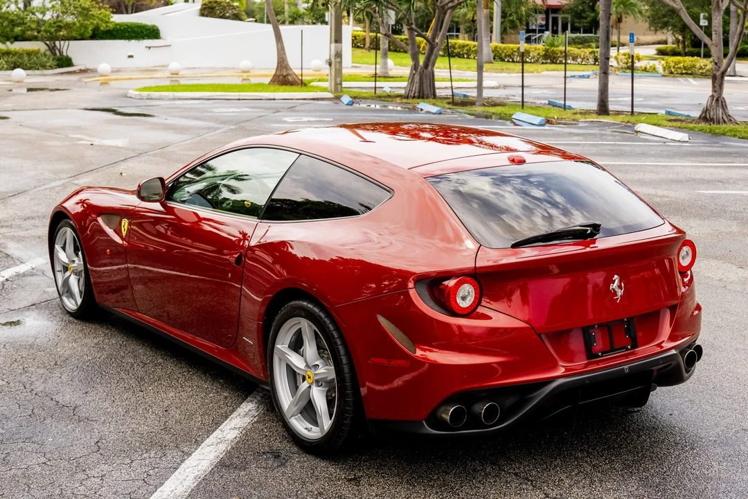 2012 Ferrari FF - Image 9 of 31