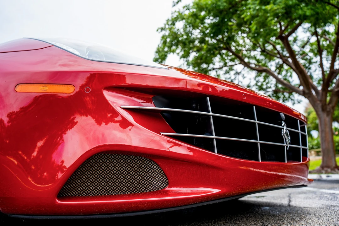 2012 Ferrari FF - Image 14 of 31