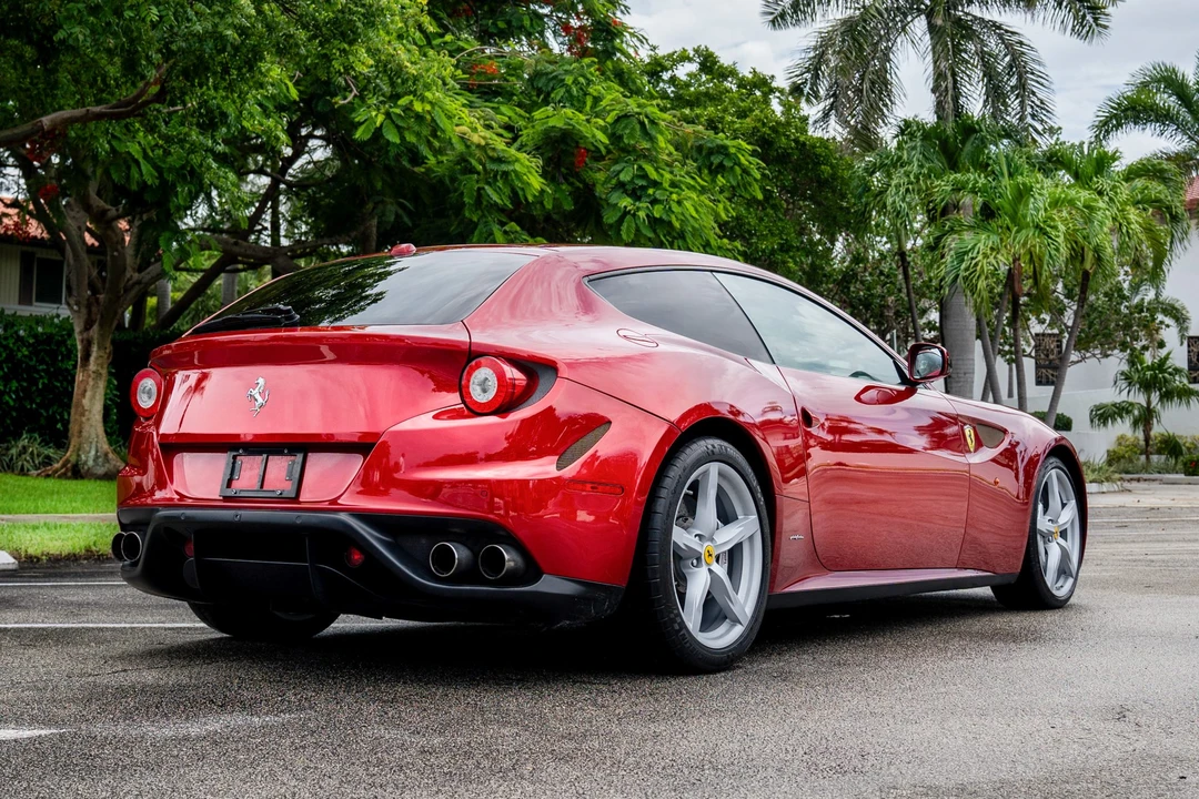2012 Ferrari FF - Image 7 of 31