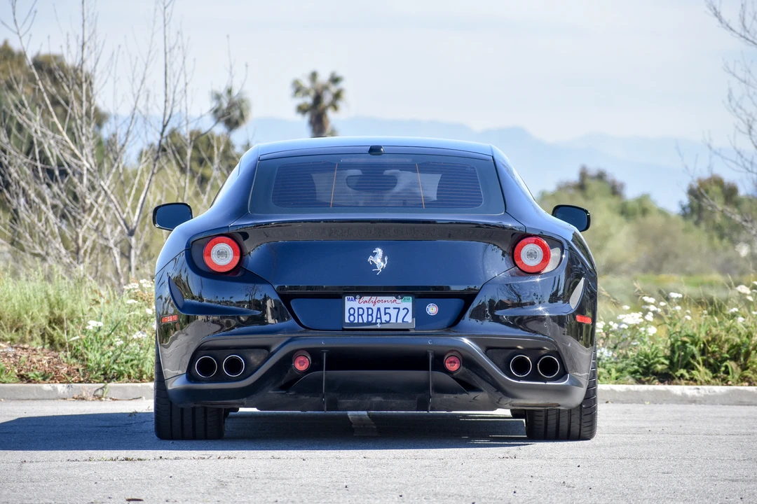 2012 Ferrari FF - Image 10 of 31