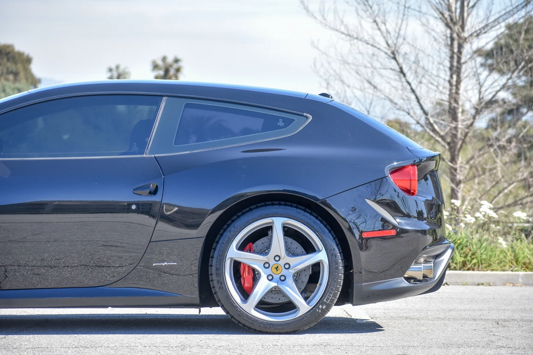 2012 Ferrari FF - Image 18 of 31