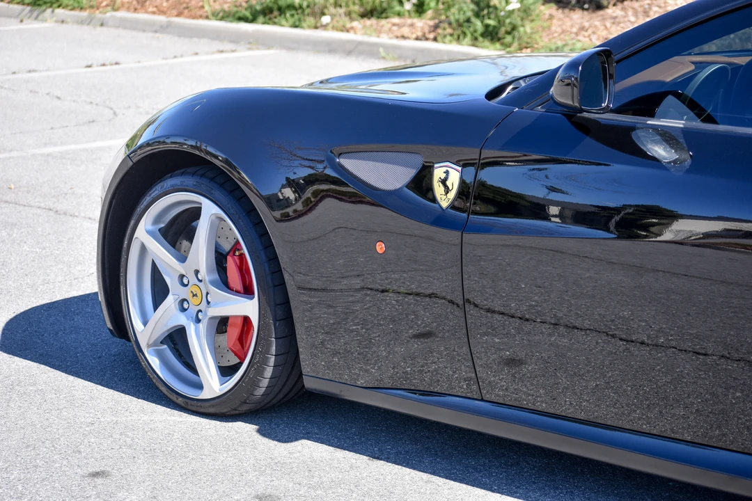 2012 Ferrari FF - Image 24 of 31