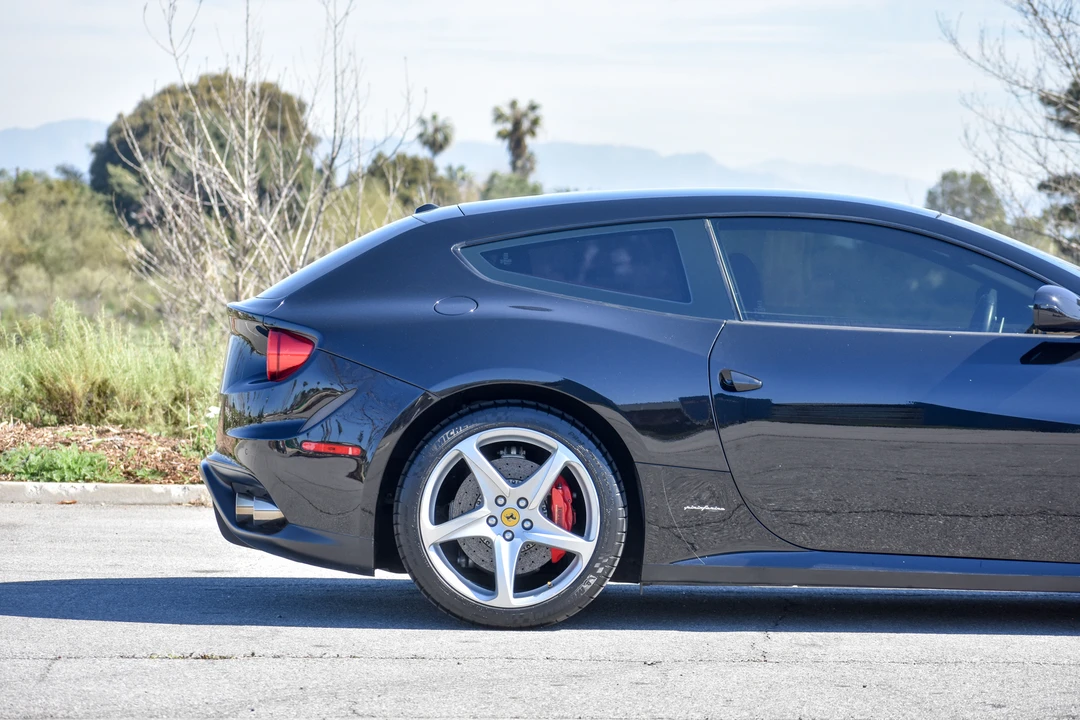 2012 Ferrari FF - Image 19 of 31
