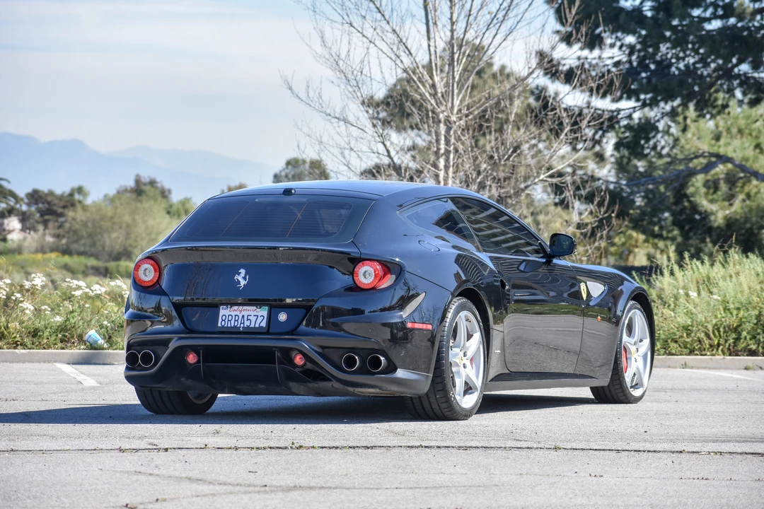 2012 Ferrari FF - Image 13 of 31