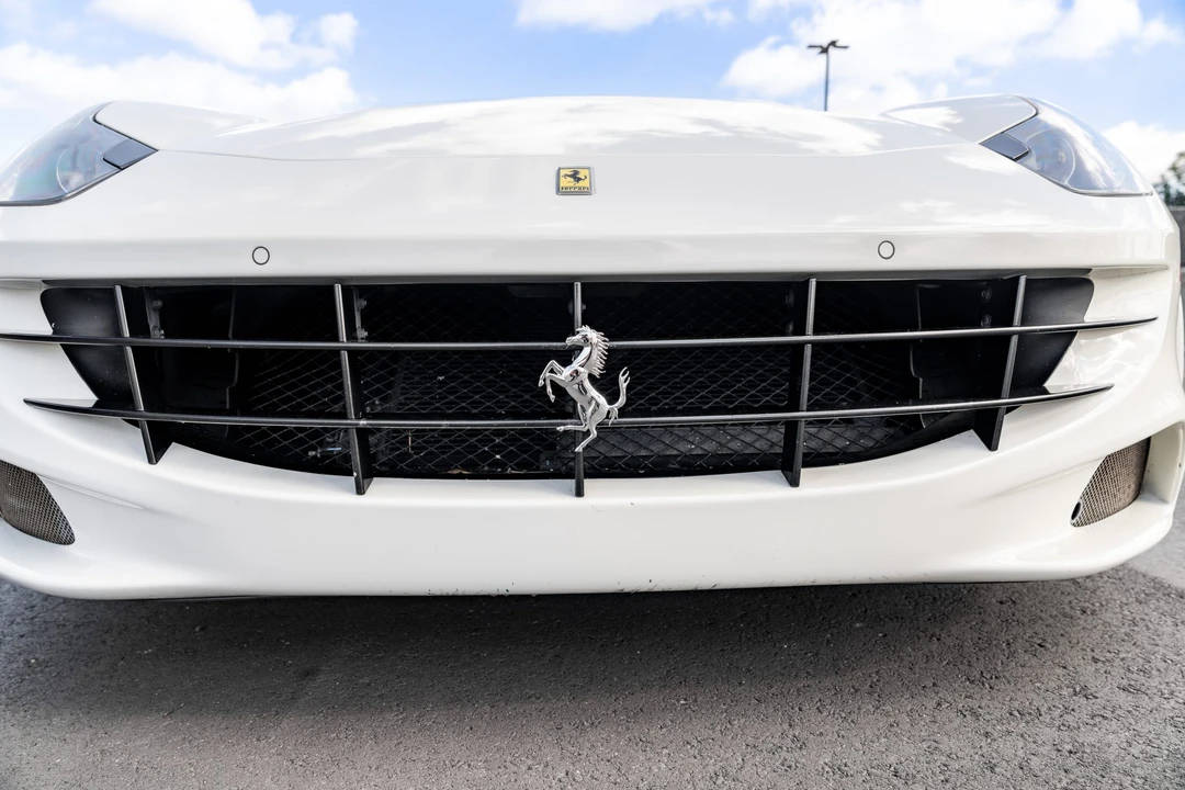 2012 Ferrari FF - Image 14 of 31