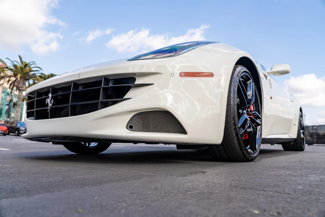 2012 Ferrari FF - Image 24 of 31