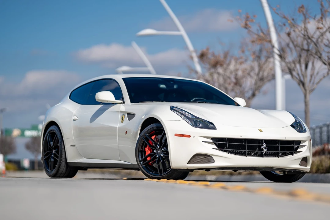 2012 Ferrari FF - Image 7 of 31