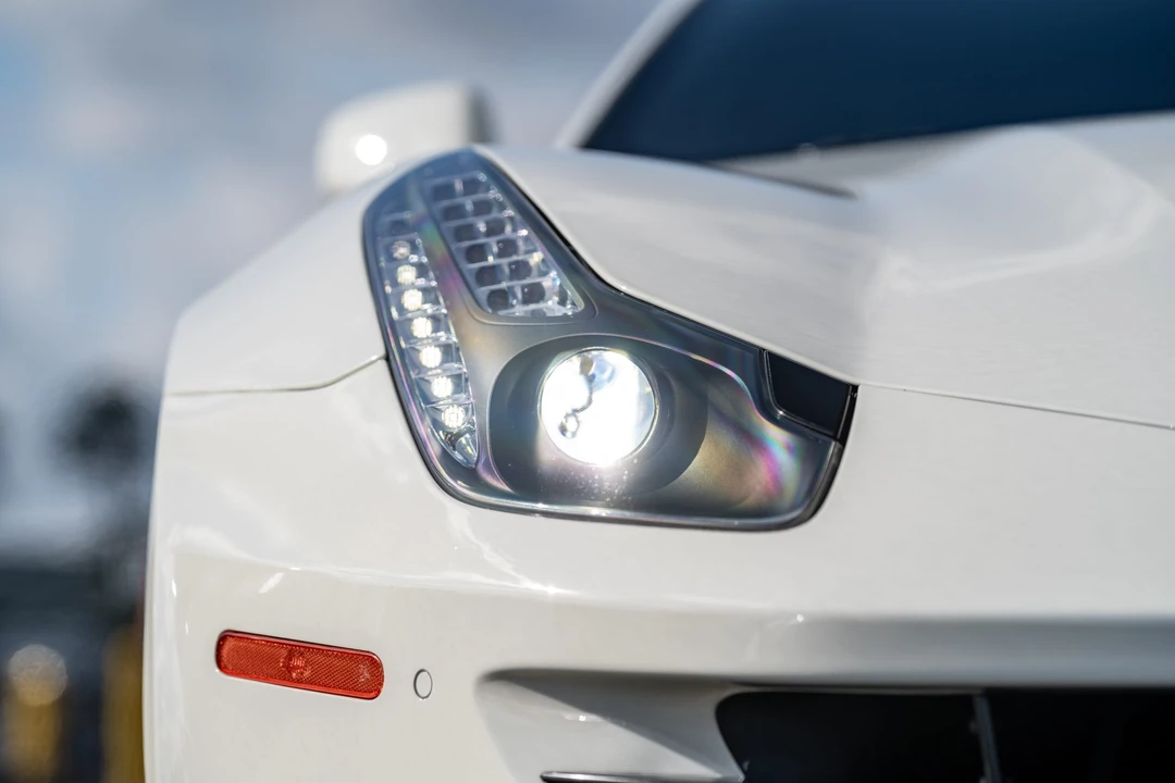 2012 Ferrari FF - Image 17 of 31