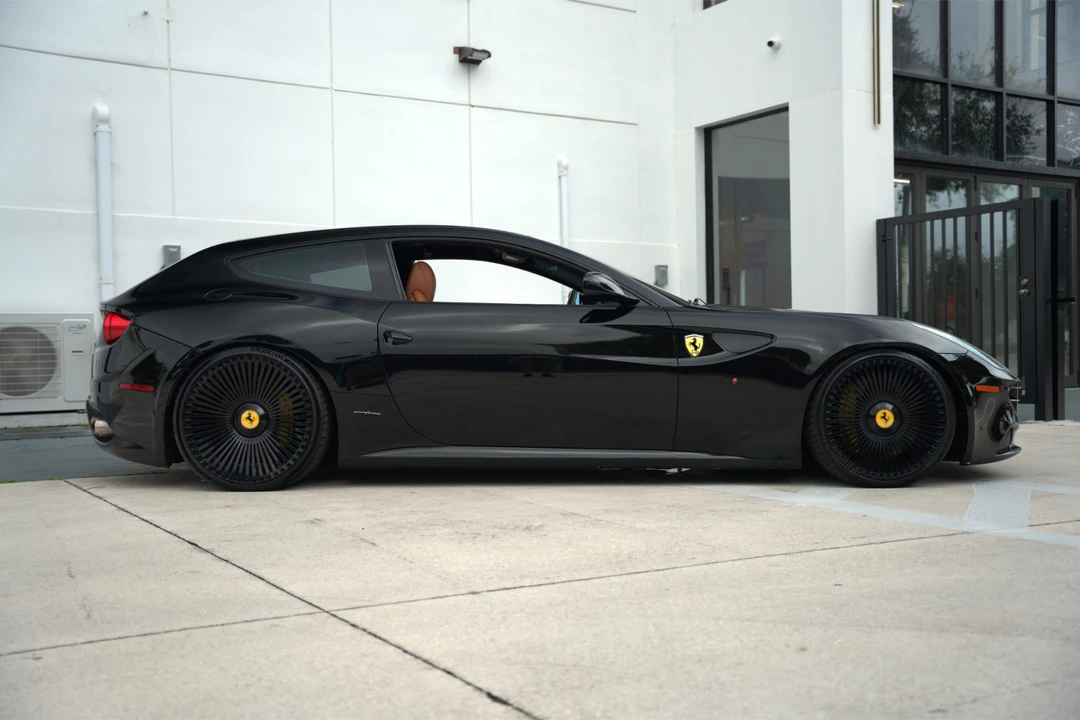 2012 Ferrari FF - Image 7 of 31