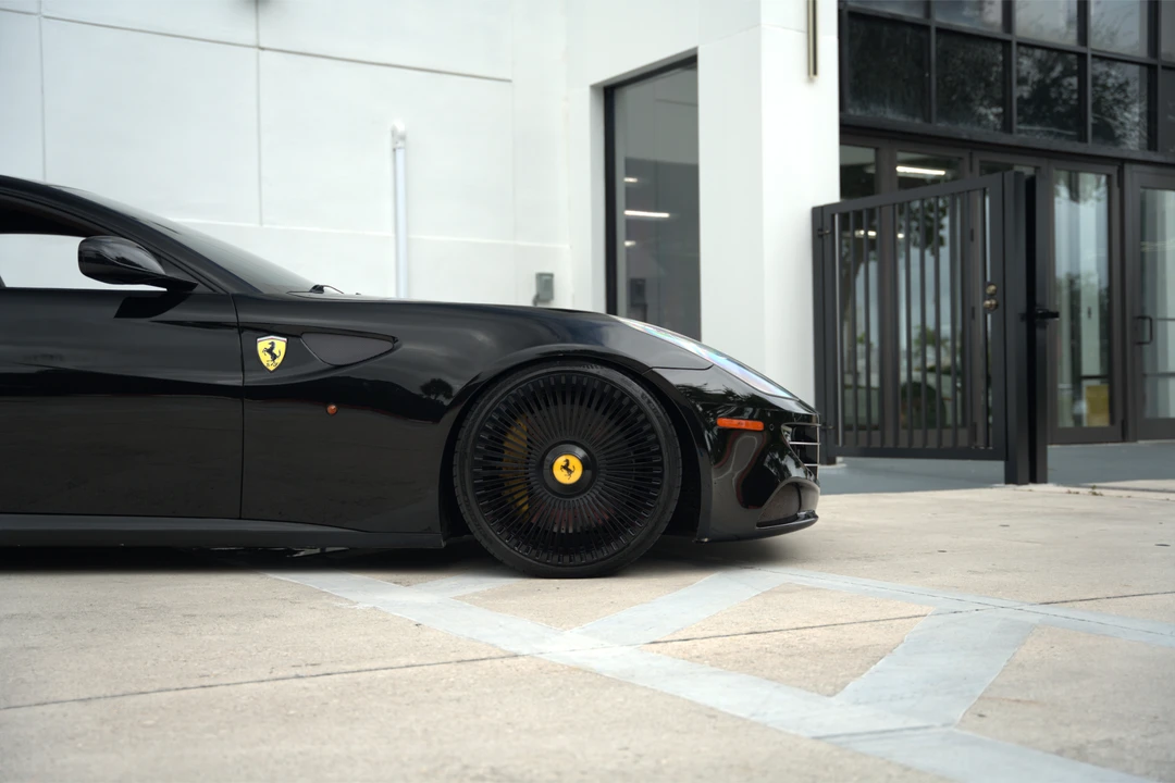 2012 Ferrari FF - Image 15 of 31