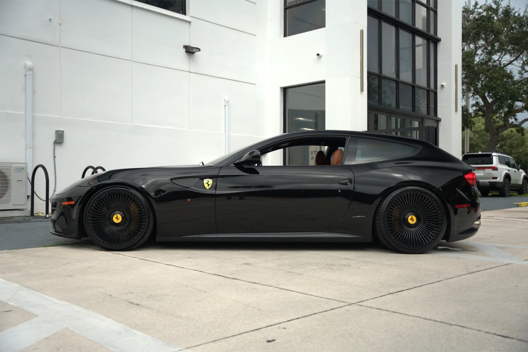 2012 Ferrari FF - Image 11 of 31