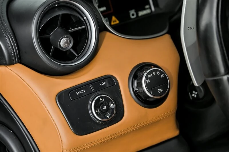 2012 Ferrari FF - Image 24 of 31