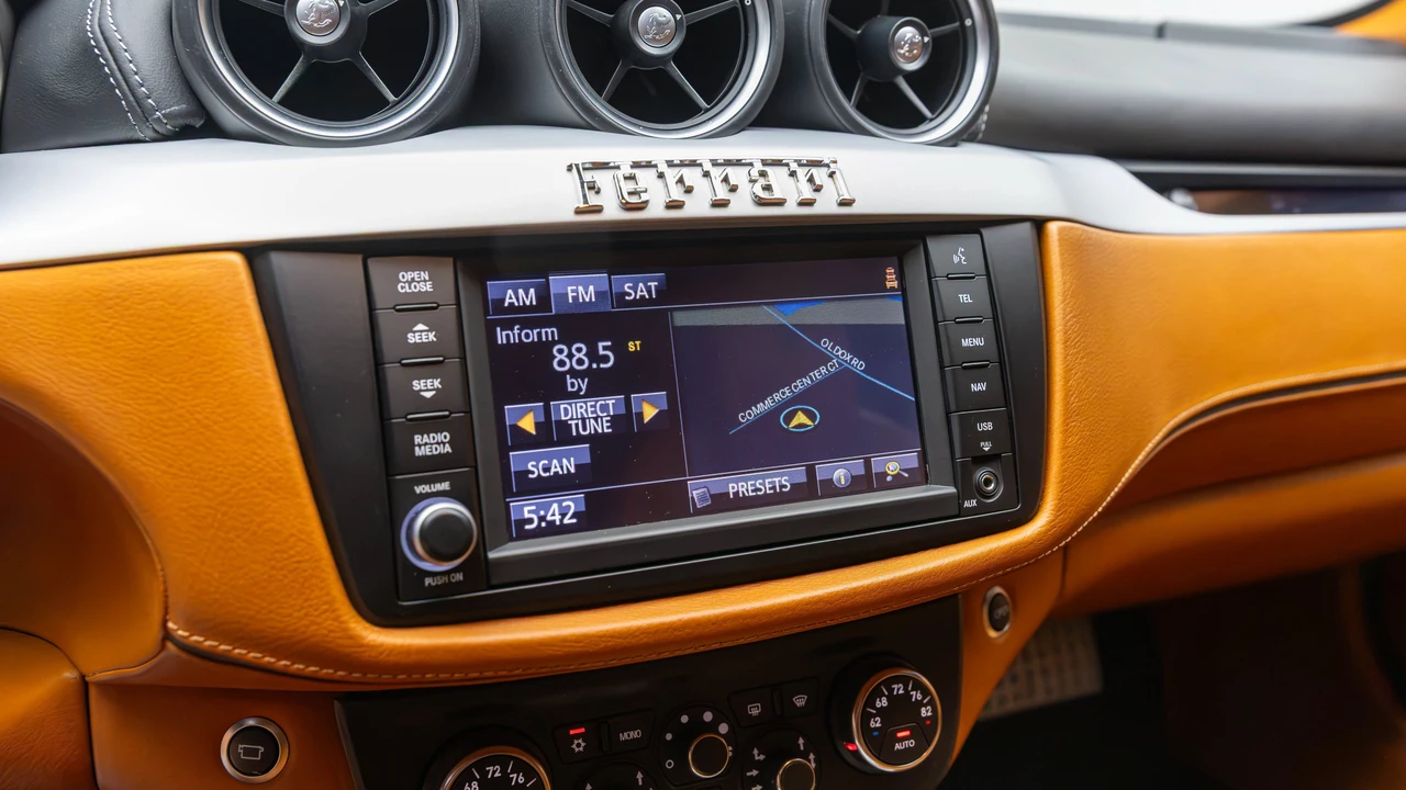2012 Ferrari FF - Image 27 of 31