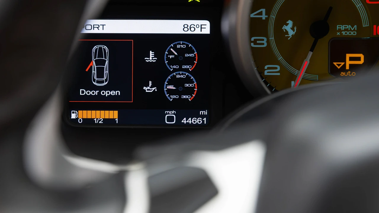 2012 Ferrari FF - Image 24 of 31
