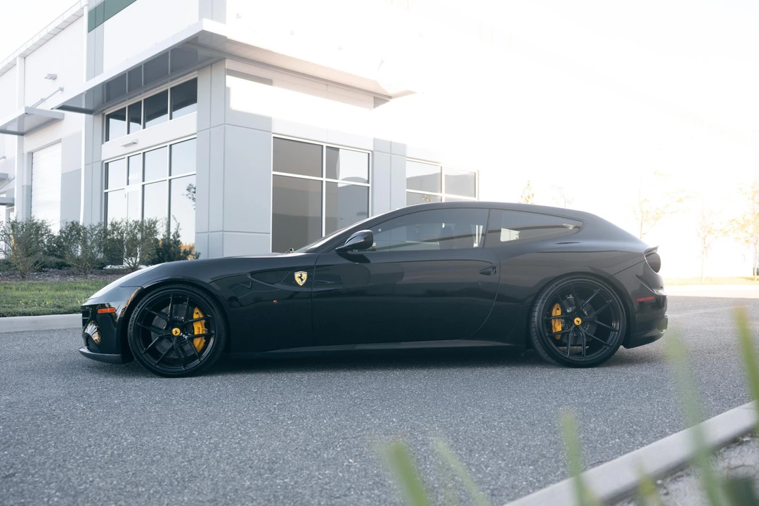2012 Ferrari FF - Image 10 of 31