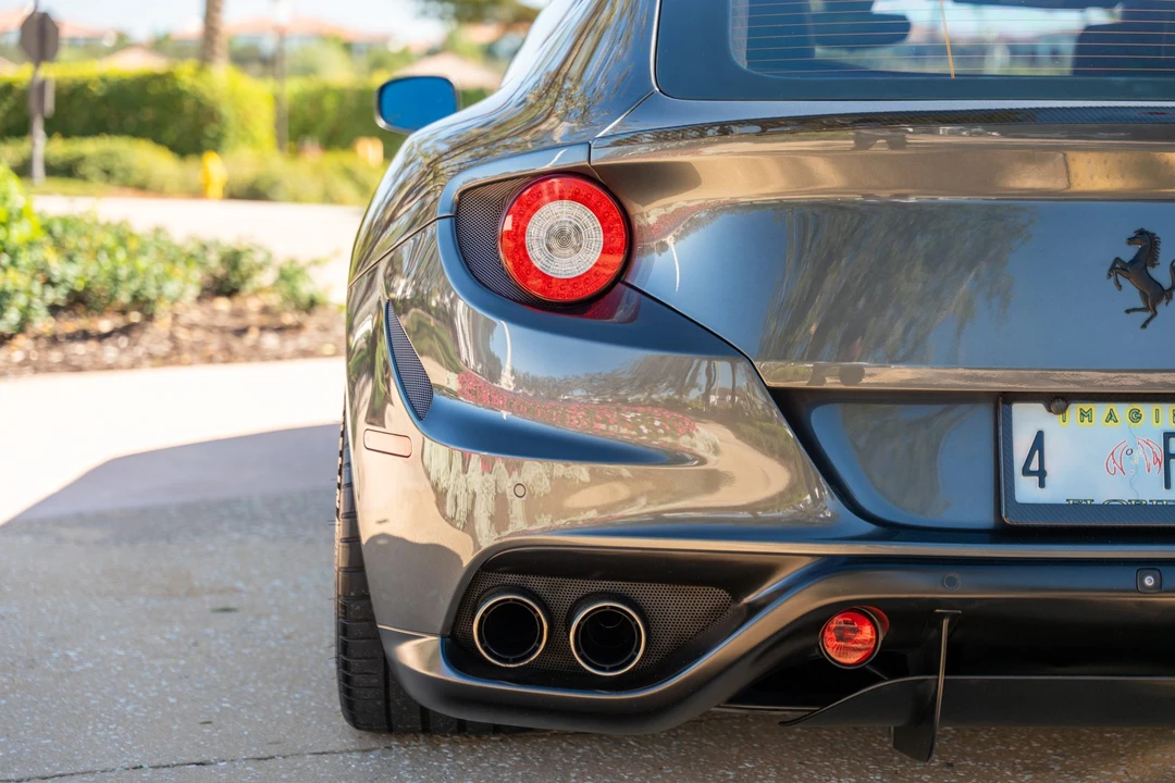 2012 Ferrari FF - Image 16 of 31