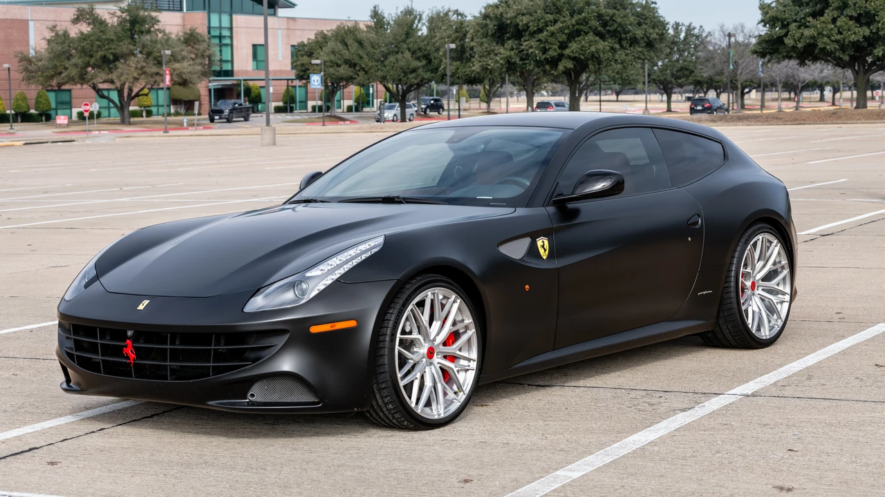 2012 Ferrari FF - Image 2 of 31