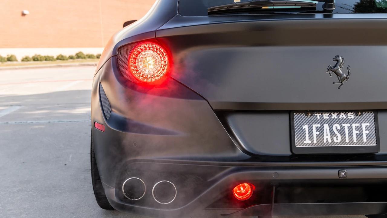 2012 Ferrari FF - Image 16 of 31