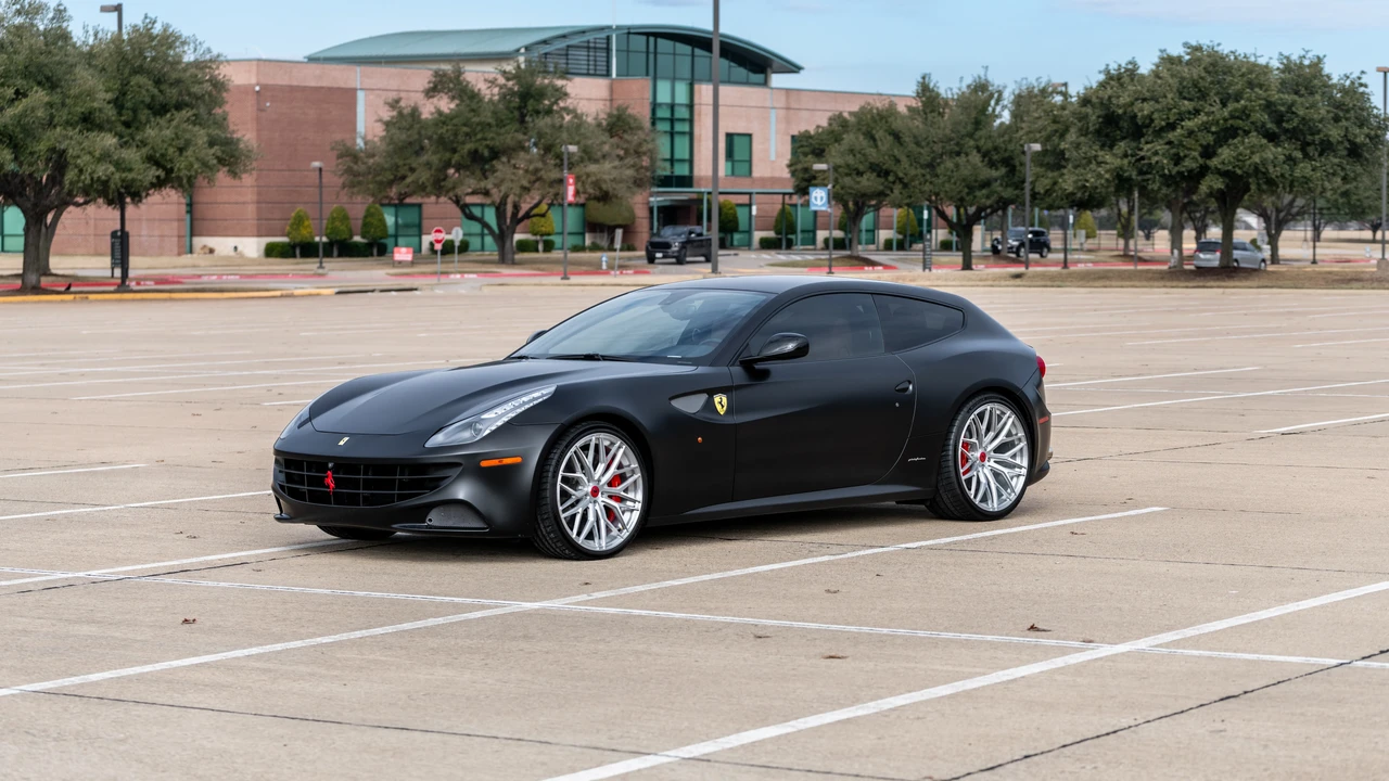 2012 Ferrari FF - Image 10 of 31