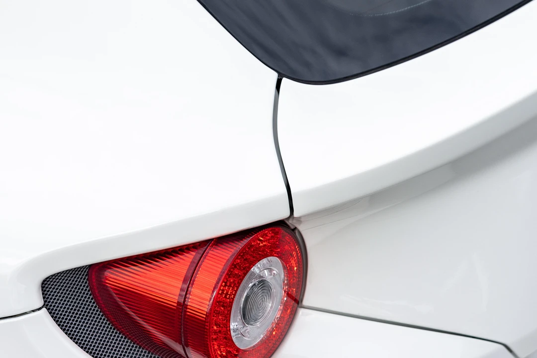 2012 Ferrari FF - Image 23 of 31