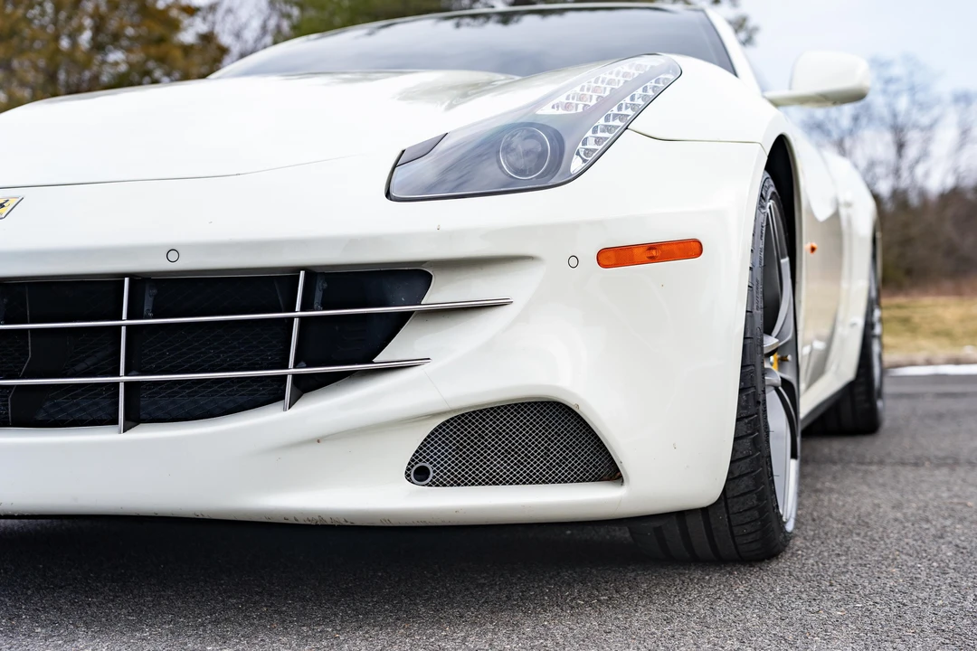 2012 Ferrari FF - Image 17 of 31