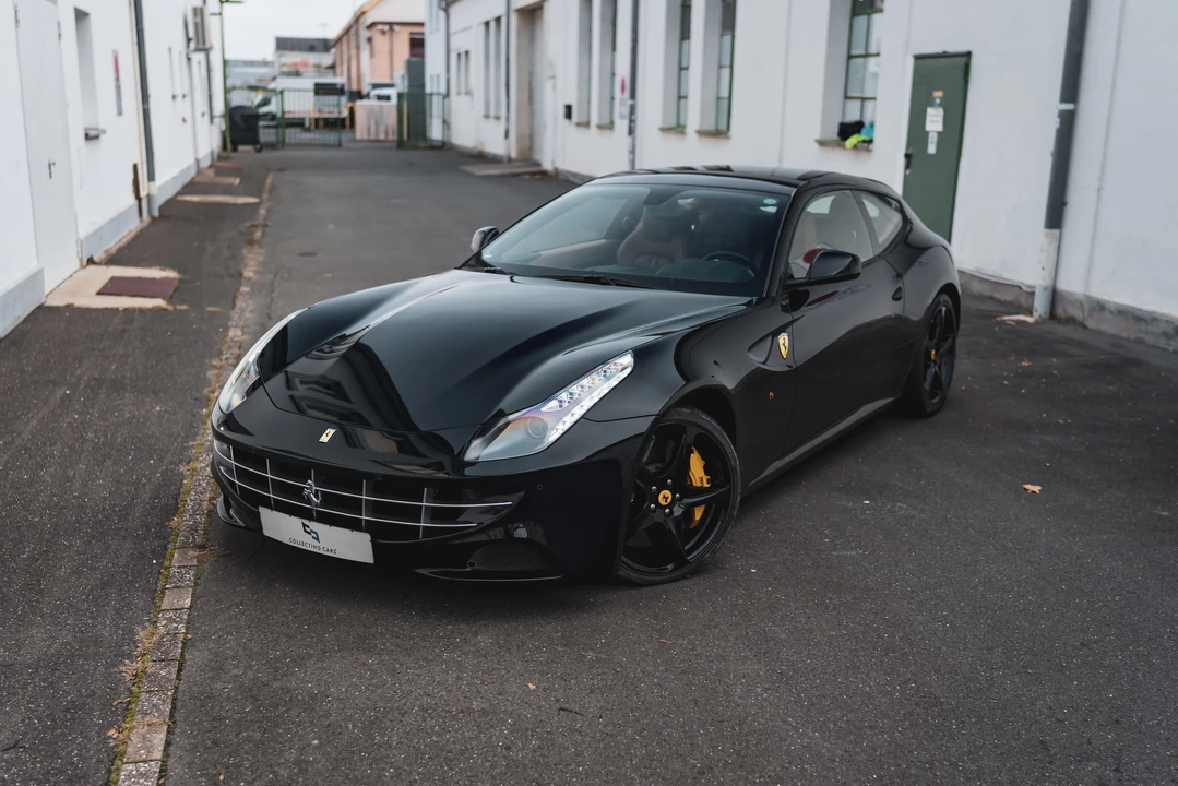2012 Ferrari FF - Image 11 of 31
