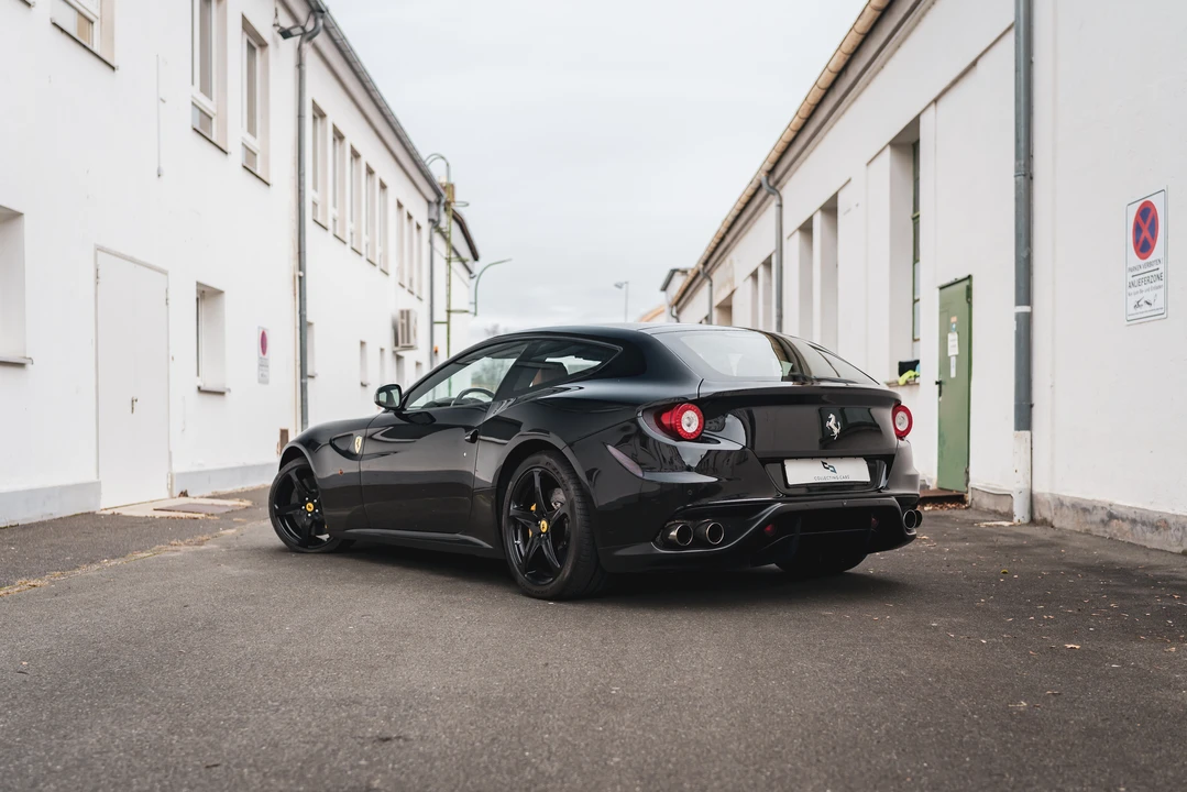 2012 Ferrari FF - Image 19 of 31