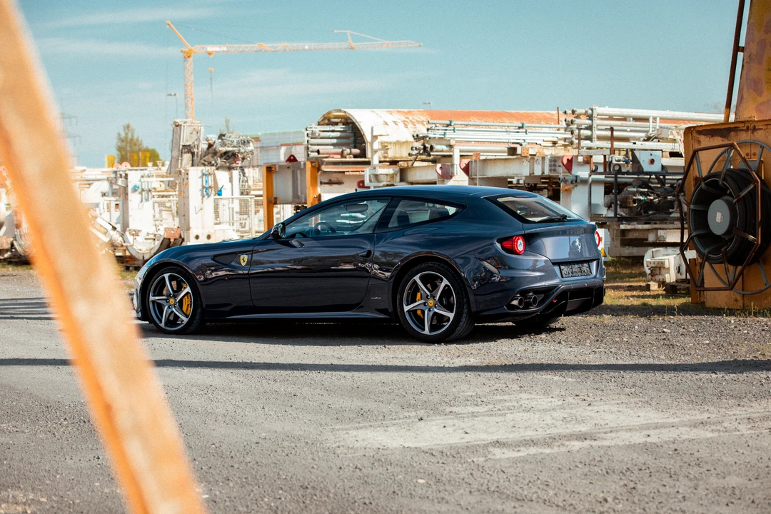 2012 Ferrari FF - Image 12 of 31