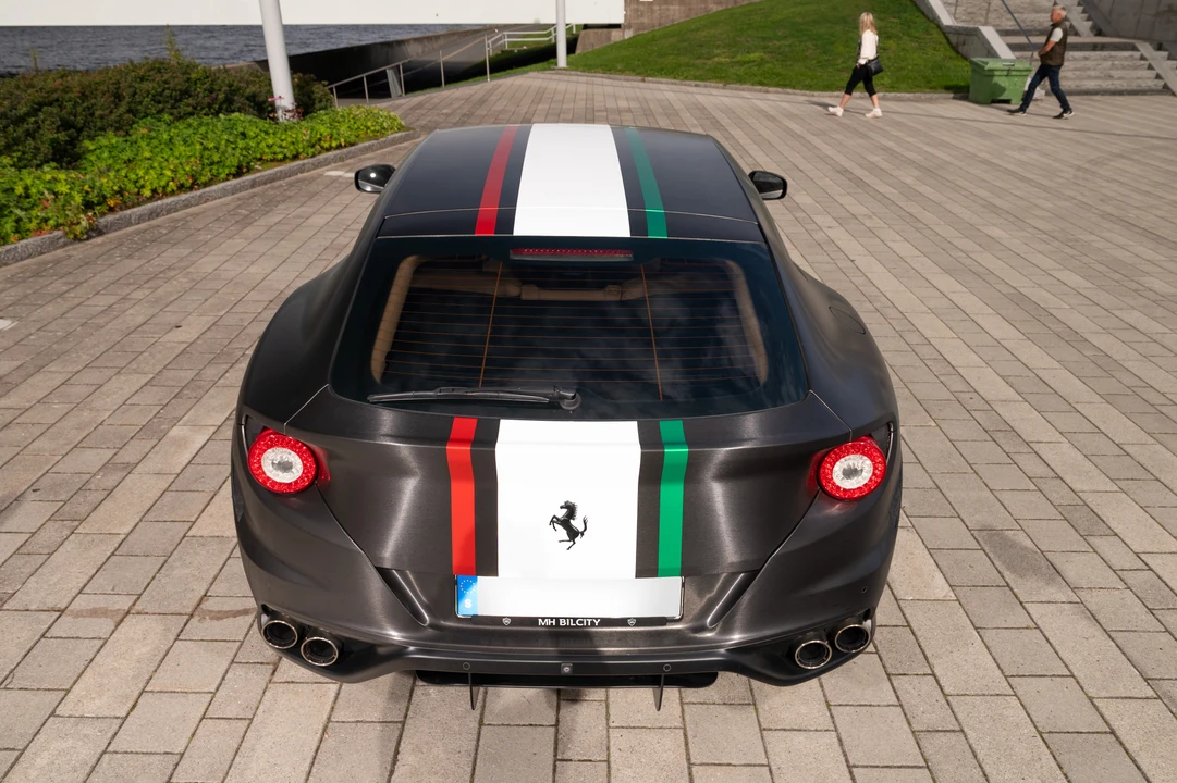 2012 Ferrari FF - Image 13 of 31