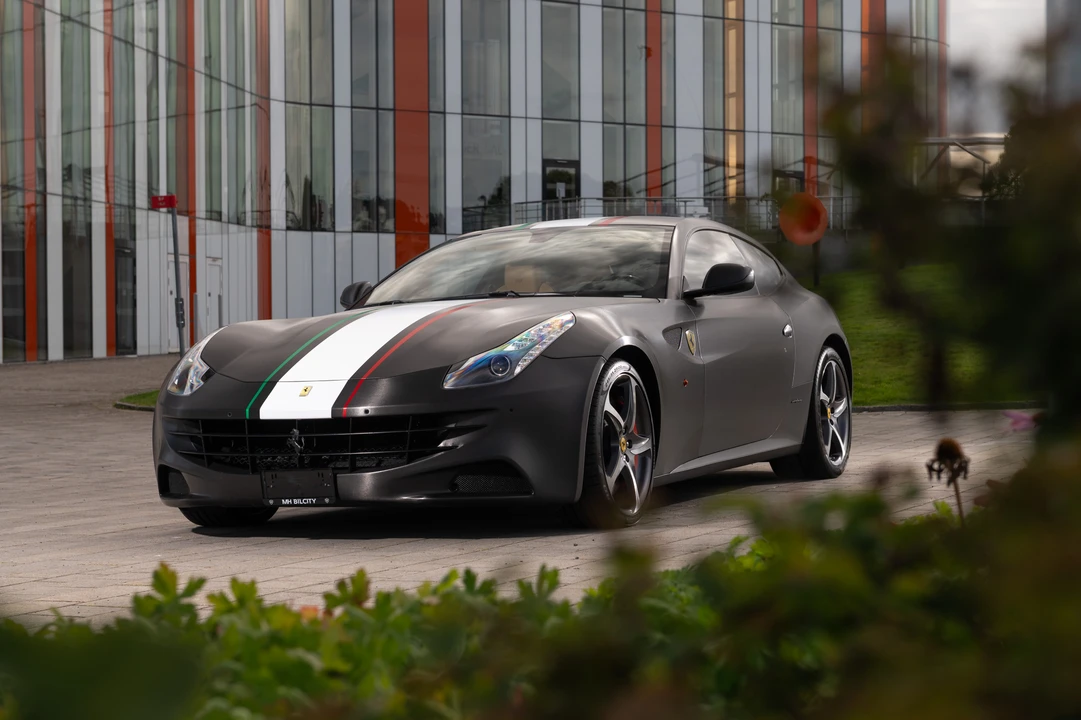 2012 Ferrari FF - Image 11 of 31