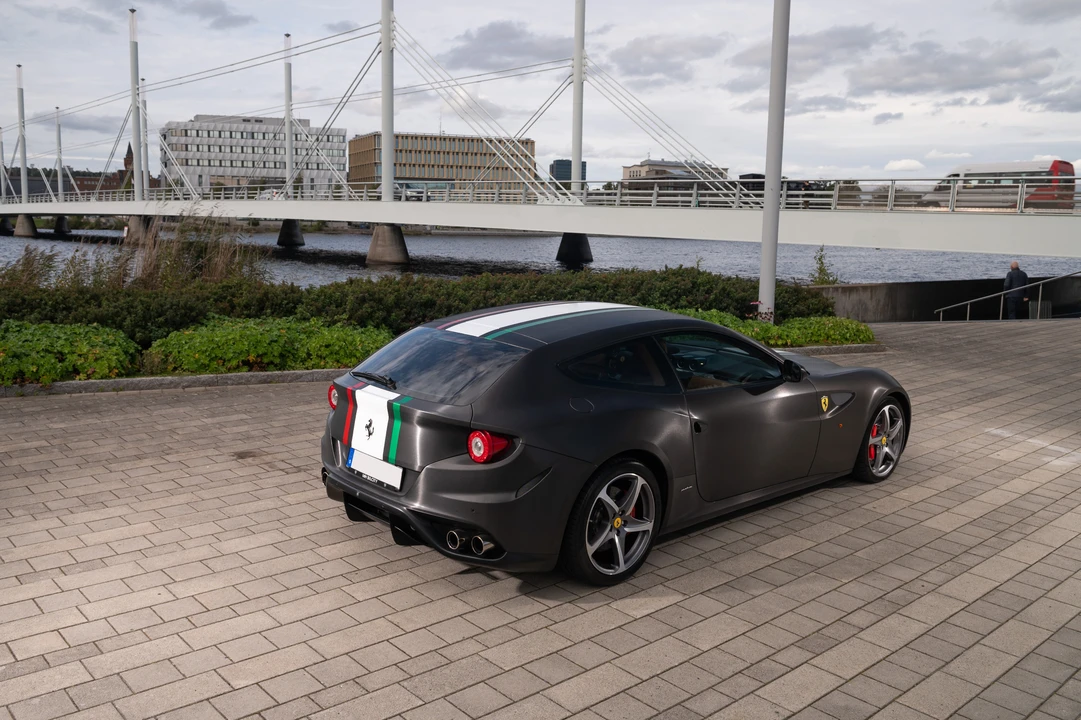 2012 Ferrari FF - Image 14 of 31