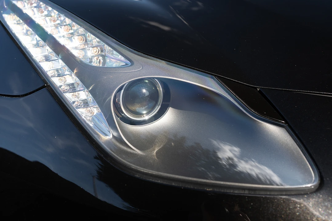2012 Ferrari FF - Image 13 of 31
