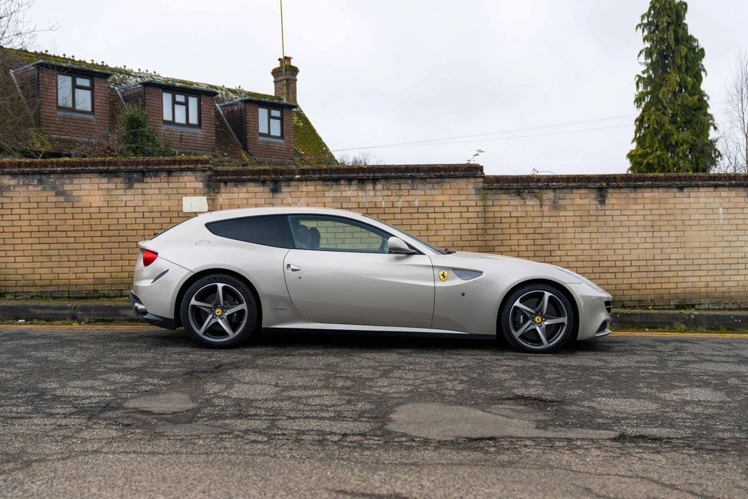 2012 Ferrari FF - Image 13 of 31